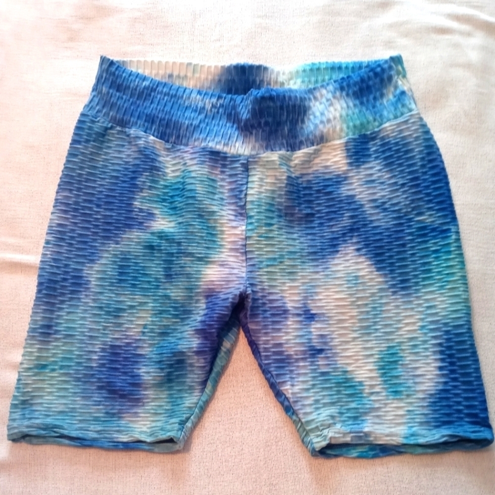 Brand new women's 3X stretchy booty left shorts